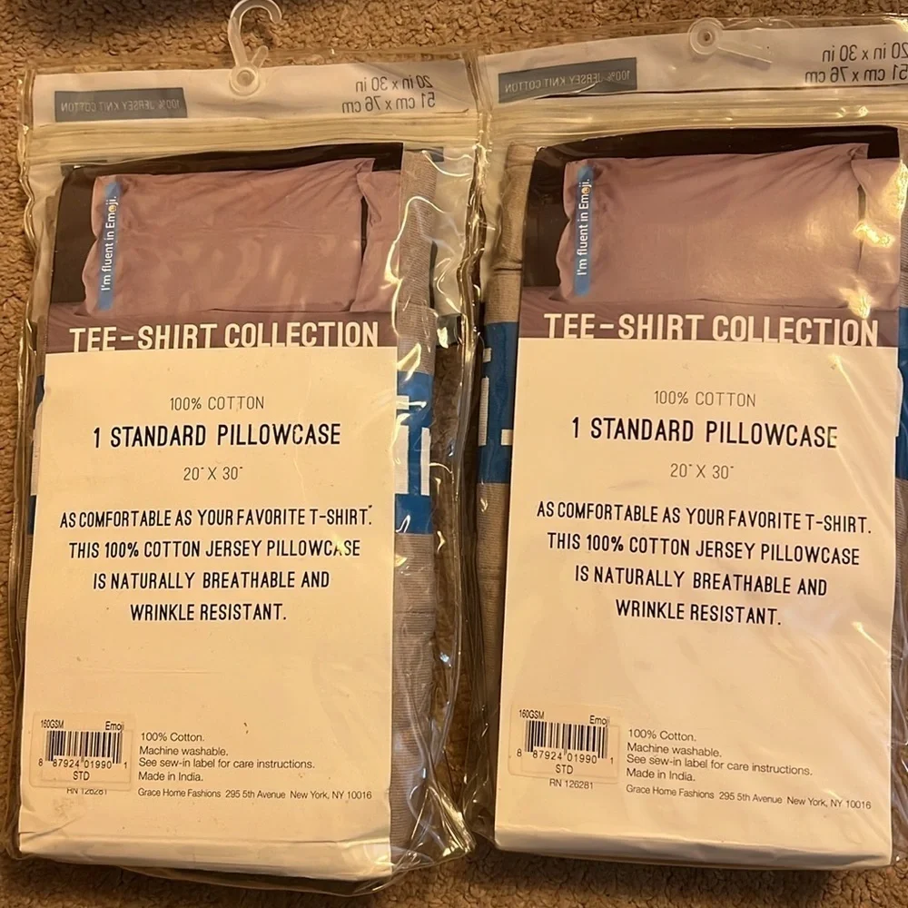 Tee- shirt collection - emoji - I’m fluent in emoji pillowcase